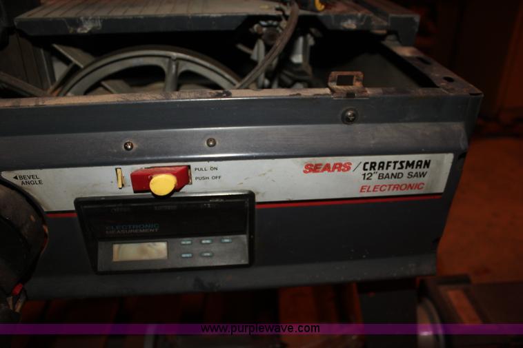 image for item F3432 Assorted shop equipment