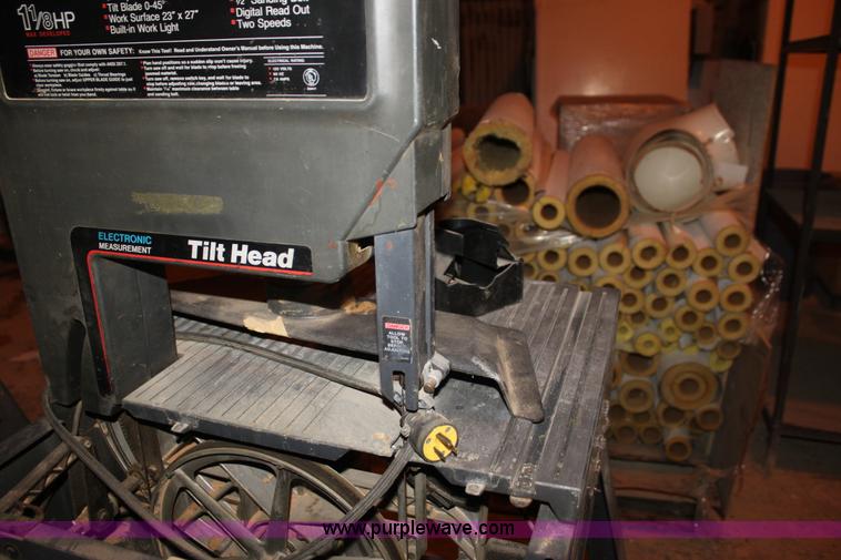image for item F3432 Assorted shop equipment