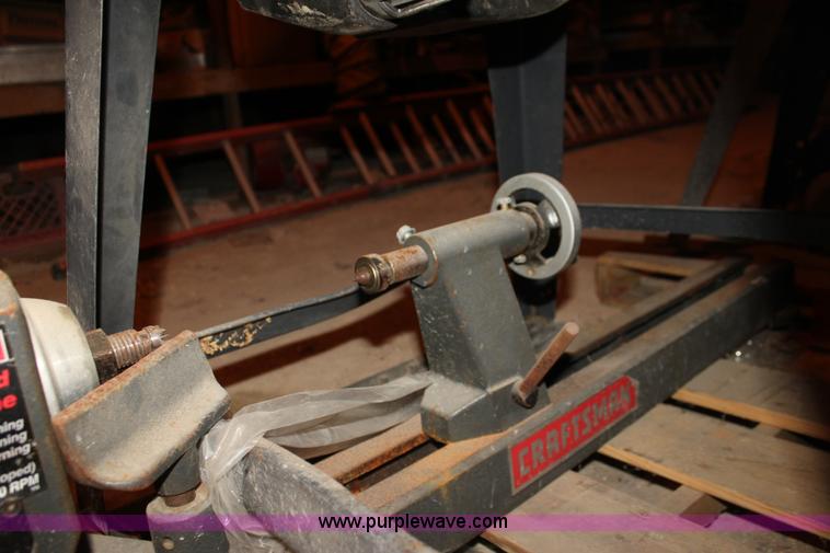 image for item F3432 Assorted shop equipment