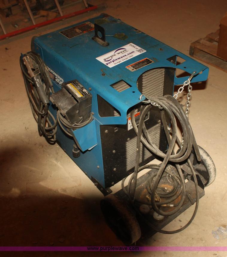 image for item F3433 Miller Syncrowave 200 CC AC/DC squarewave power source