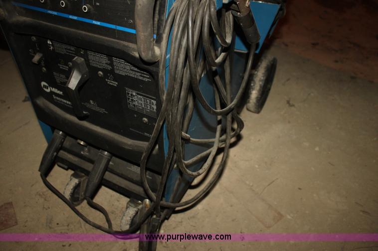 image for item F3433 Miller Syncrowave 200 CC AC/DC squarewave power source