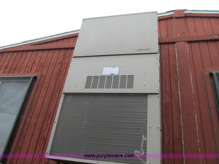 image for item J3371 2002 Forest River modular building