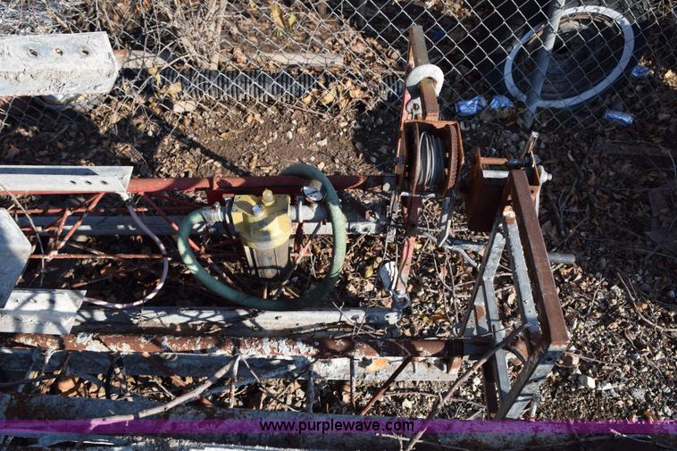 image for item AV9273 Concrete screed