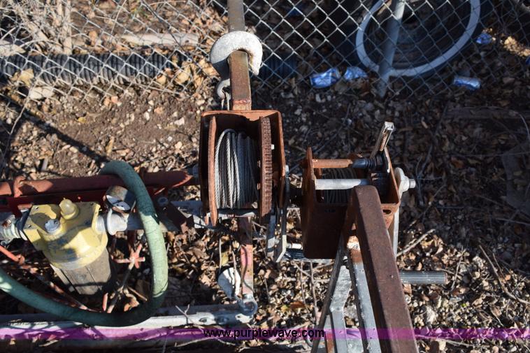 image for item AV9273 Concrete screed