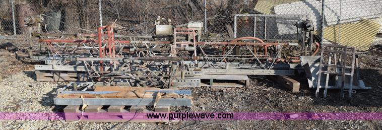 image for item AV9274 Razorback concrete screed