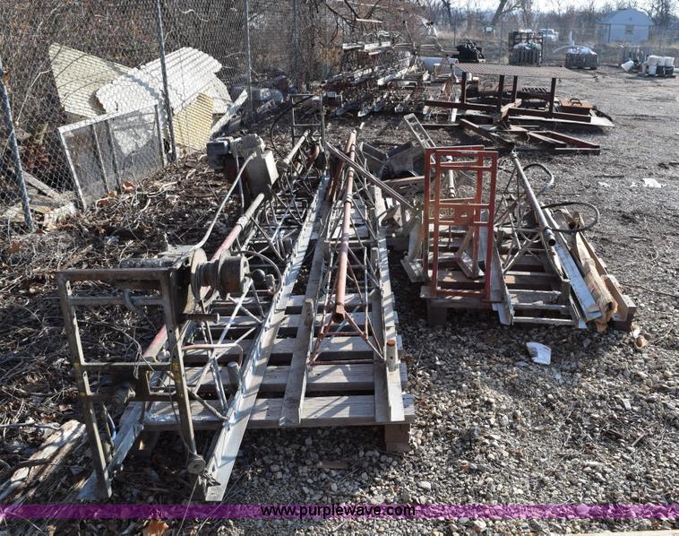 image for item AV9274 Razorback concrete screed