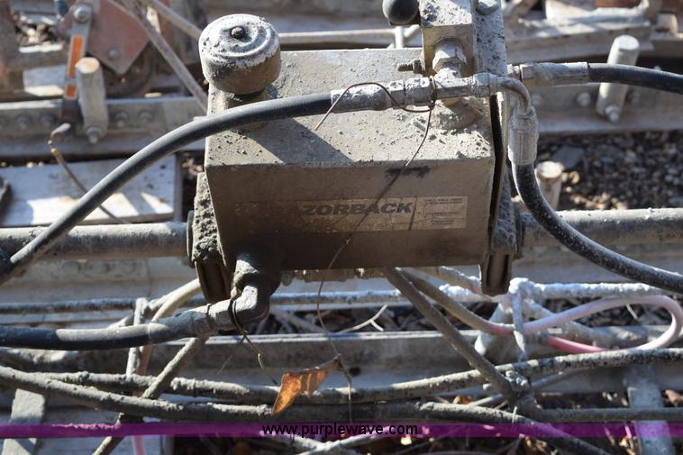 image for item AV9274 Razorback concrete screed