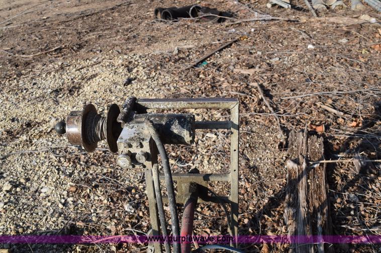 image for item AV9274 Razorback concrete screed