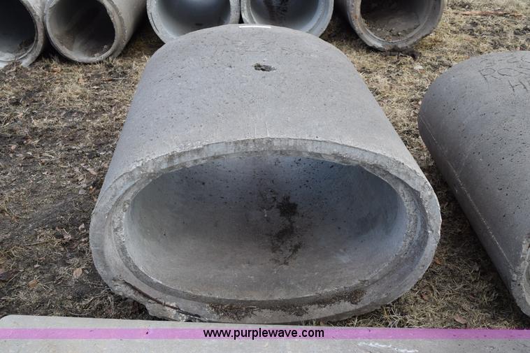 image for item AV9278 Concrete squash pipe