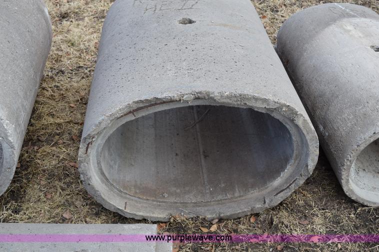 image for item AV9278 Concrete squash pipe