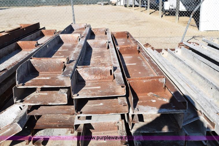 image for item AV9288 (130) concrete forms