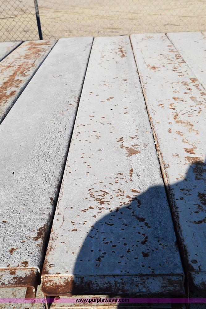 image for item AV9288 (130) concrete forms