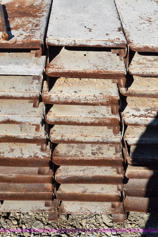 image for item AV9288 (130) concrete forms