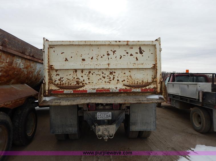 image for item H1336 1997 International 4700 dump truck