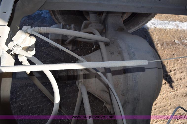 image for item H1336 1997 International 4700 dump truck