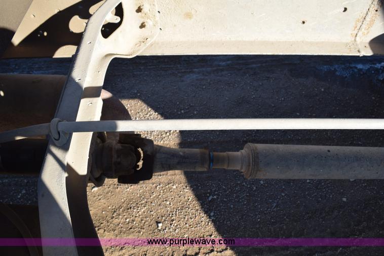 image for item H1336 1997 International 4700 dump truck