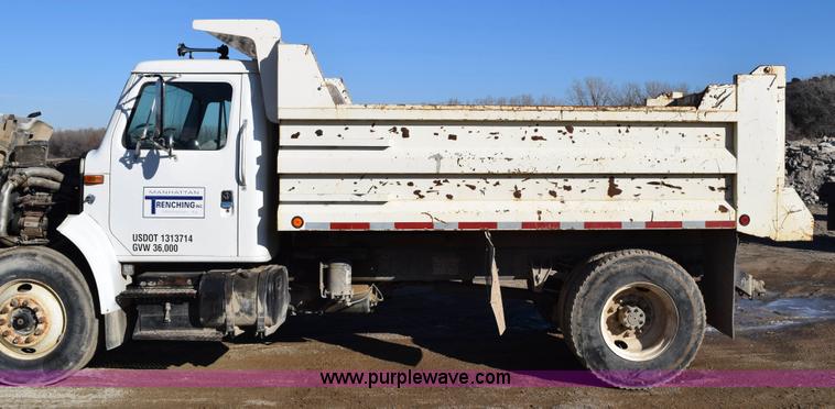 image for item H1336 1997 International 4700 dump truck