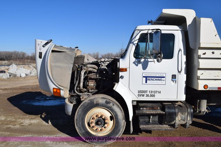 image for item H1336 1997 International 4700 dump truck