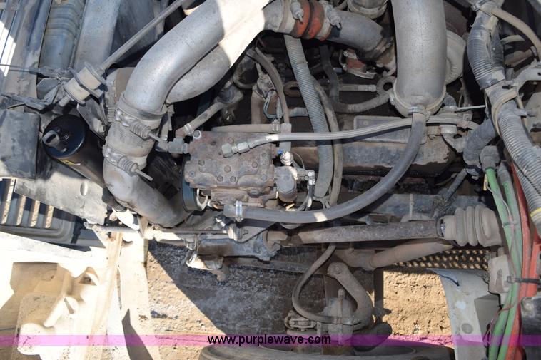 image for item H1336 1997 International 4700 dump truck