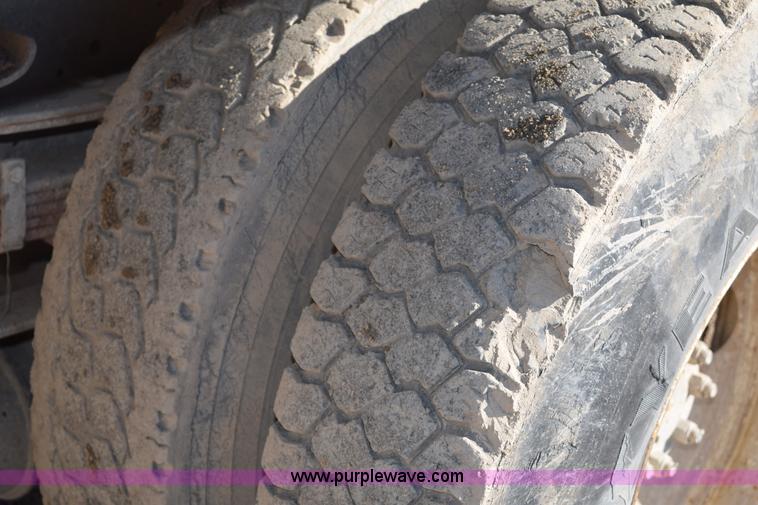 image for item H1336 1997 International 4700 dump truck