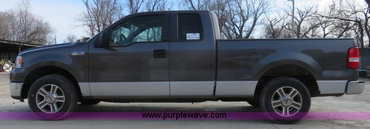 image for item I2310 2007 Ford F150 XLT SuperCab pickup truck