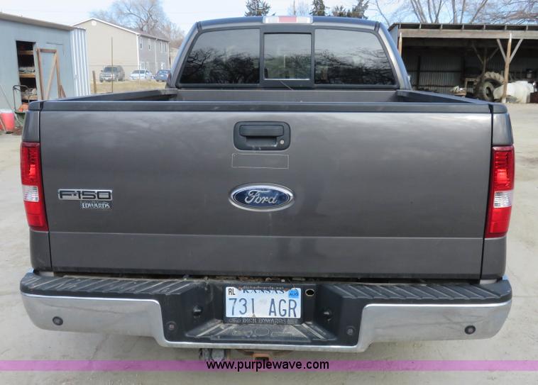 image for item I2310 2007 Ford F150 XLT SuperCab pickup truck