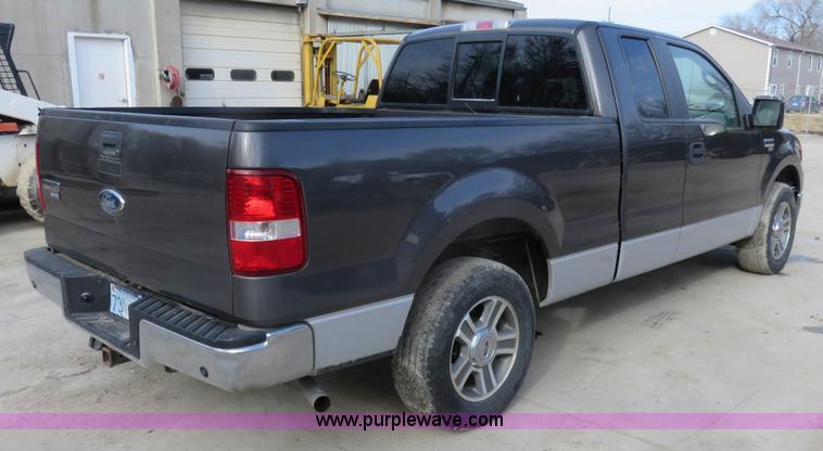 image for item I2310 2007 Ford F150 XLT SuperCab pickup truck