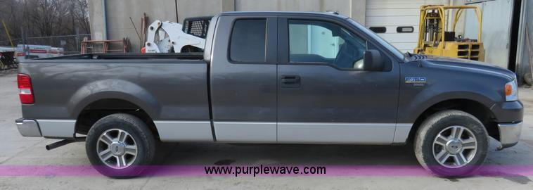 image for item I2310 2007 Ford F150 XLT SuperCab pickup truck