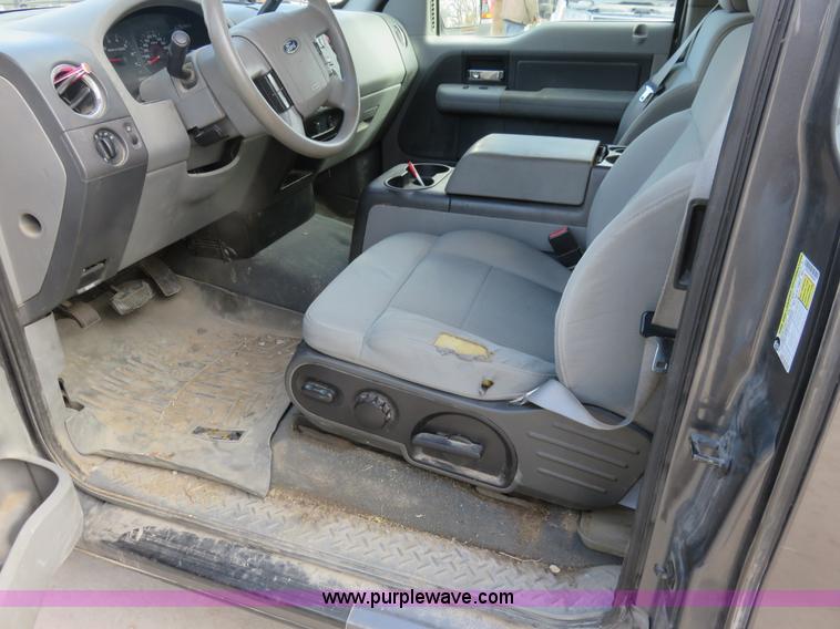 image for item I2310 2007 Ford F150 XLT SuperCab pickup truck