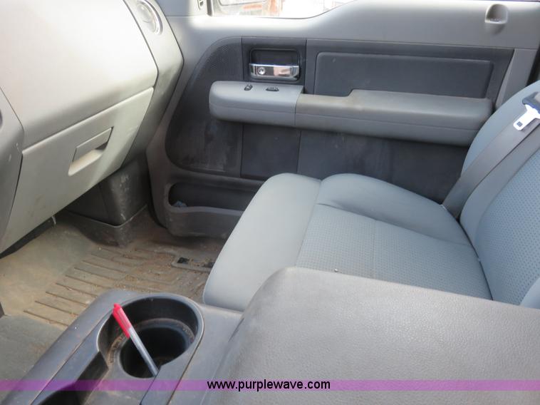 image for item I2310 2007 Ford F150 XLT SuperCab pickup truck