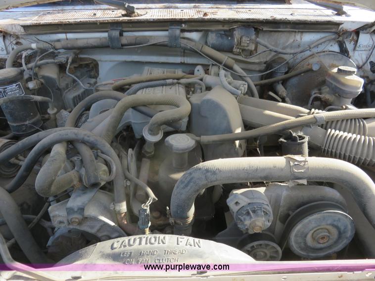 image for item I2312 1992 Ford F150 XLT pickup truck