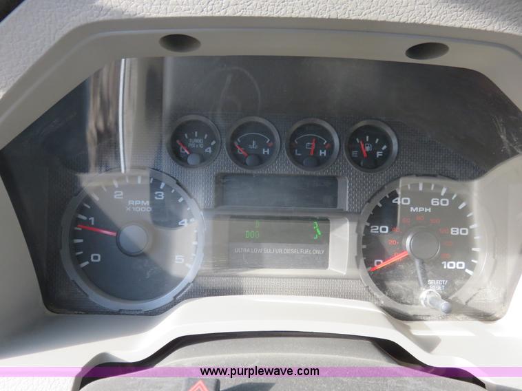 image for item I2313 2008 Ford F450 Super Duty XLT pickup truck