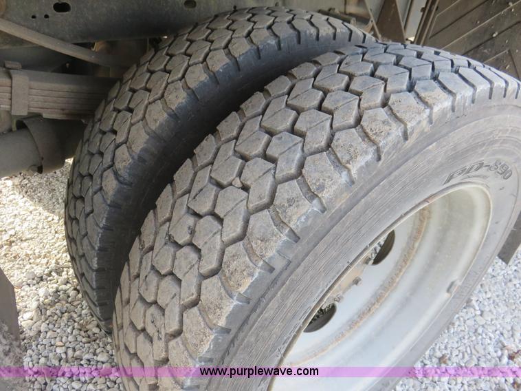 image for item I2313 2008 Ford F450 Super Duty XLT pickup truck