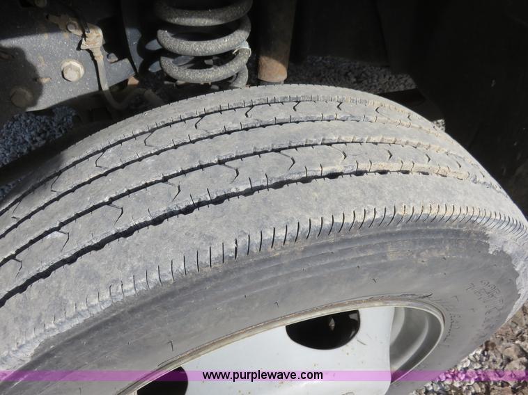 image for item I2313 2008 Ford F450 Super Duty XLT pickup truck