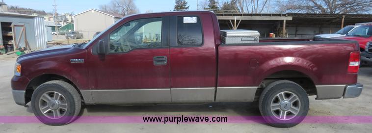 image for item I2314 2005 Ford F150 XLT SuperCab pickup truck