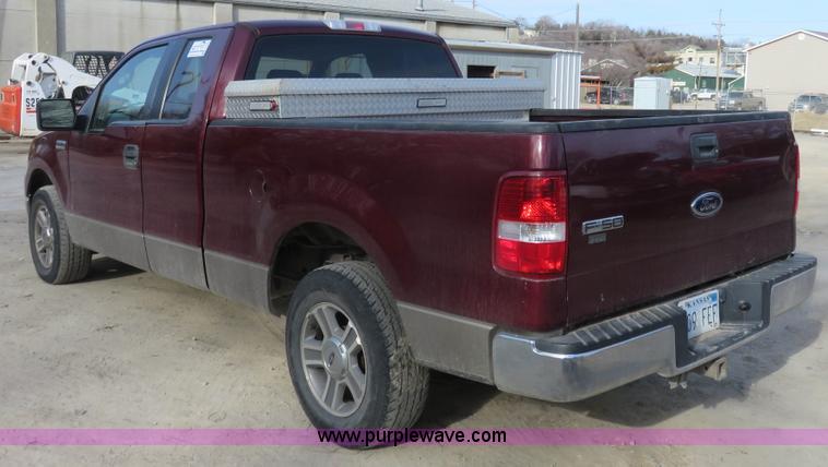 image for item I2314 2005 Ford F150 XLT SuperCab pickup truck