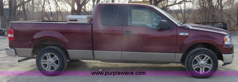 image for item I2314 2005 Ford F150 XLT SuperCab pickup truck