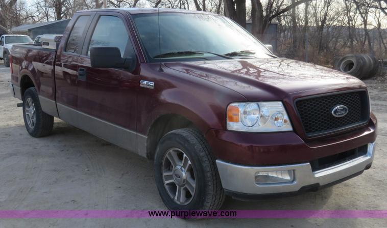 image for item I2314 2005 Ford F150 XLT SuperCab pickup truck