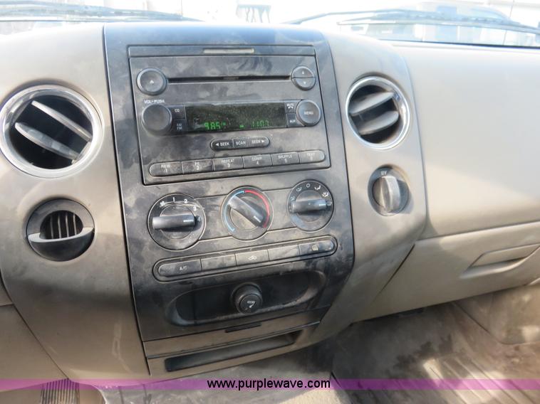 image for item I2314 2005 Ford F150 XLT SuperCab pickup truck