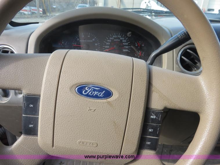 image for item I2314 2005 Ford F150 XLT SuperCab pickup truck