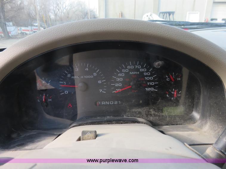 image for item I2314 2005 Ford F150 XLT SuperCab pickup truck