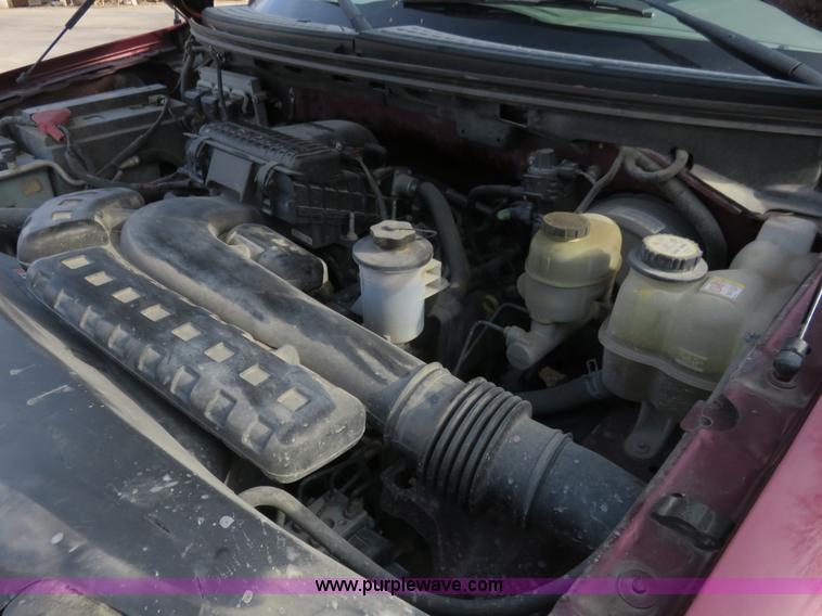 image for item I2314 2005 Ford F150 XLT SuperCab pickup truck