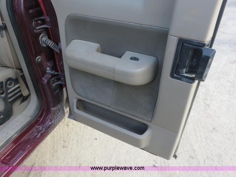 image for item I2314 2005 Ford F150 XLT SuperCab pickup truck