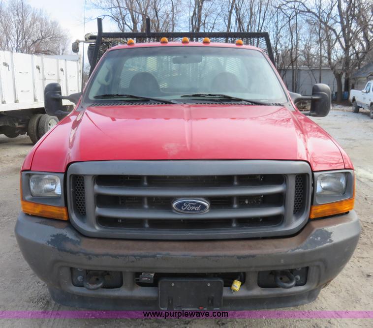 image for item I2316 2001 Ford F350 XL flatbed truck