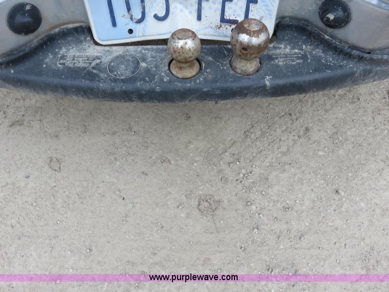 image for item I2335 2002 Ford F150 XLT SuperCab pickup truck