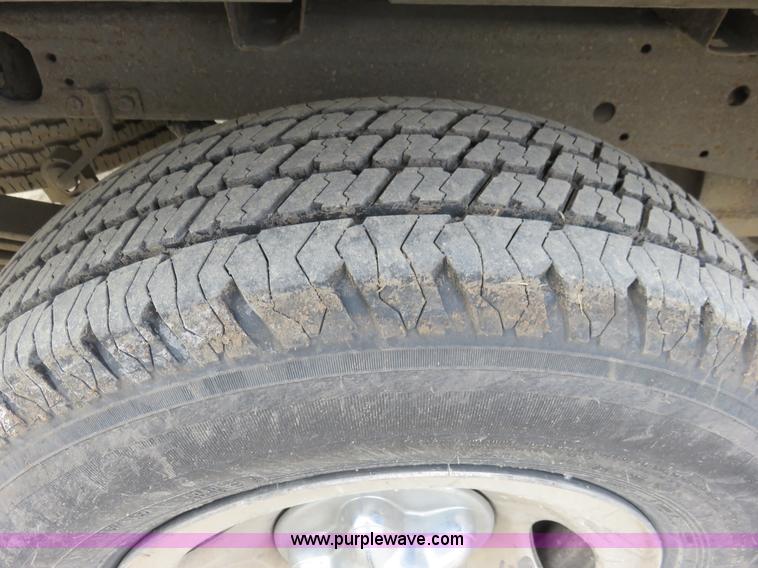 image for item I2335 2002 Ford F150 XLT SuperCab pickup truck