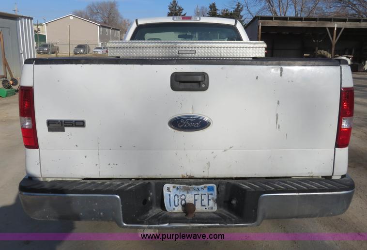 image for item I2342 2005 Ford F150 XL pickup truck