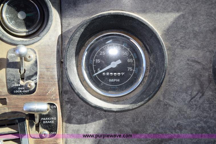 image for item I2367 1980 Ford 9000 semi truck