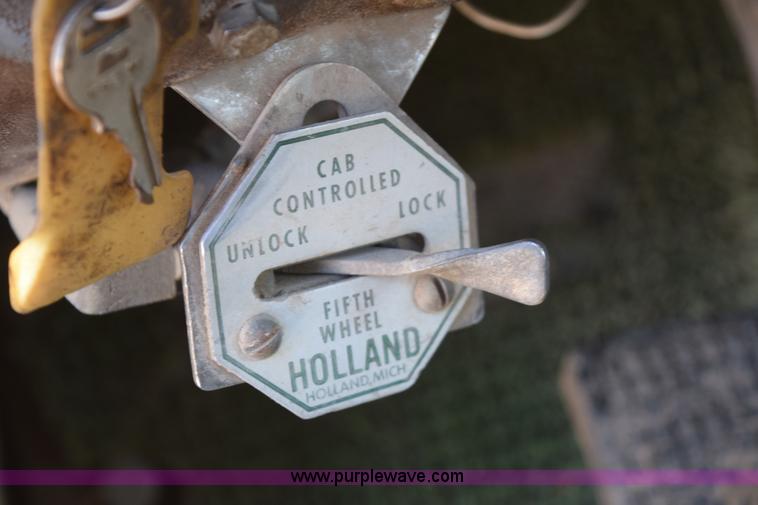 image for item I2367 1980 Ford 9000 semi truck