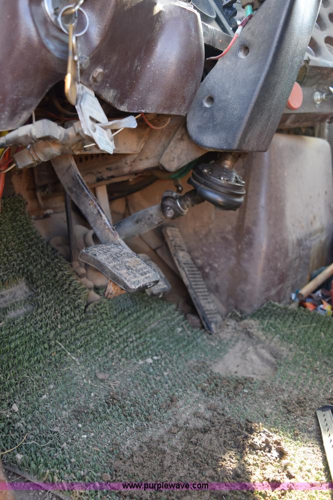 image for item I2367 1980 Ford 9000 semi truck